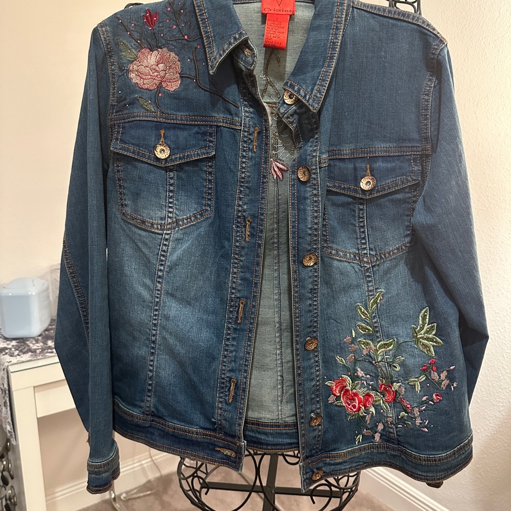 Embroidered jean jacket, floral.